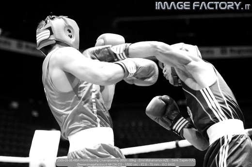 2009-09-06 AIBA World Boxing Championship 0859 - 69kg - Emil Maharramov AZE - Serik Sapiev KAZ